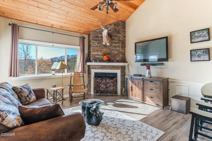 Property Photo: 1380 Ski View Drive TN 37738