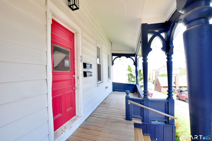 Property Photo: 15 Emmons Place CT 06052