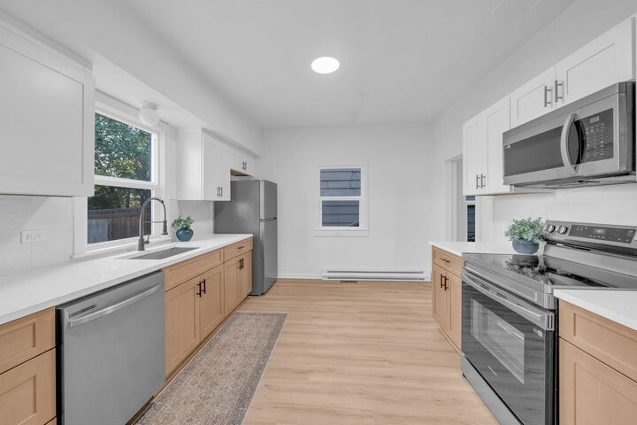 Property Photo:  1512 E Dalton Ave  WA 99207 