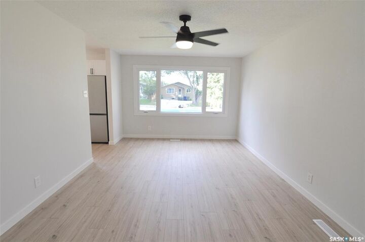 Property Photo: 3303 Miyo-Wâhkôhtowin Road SK S7L 4M2