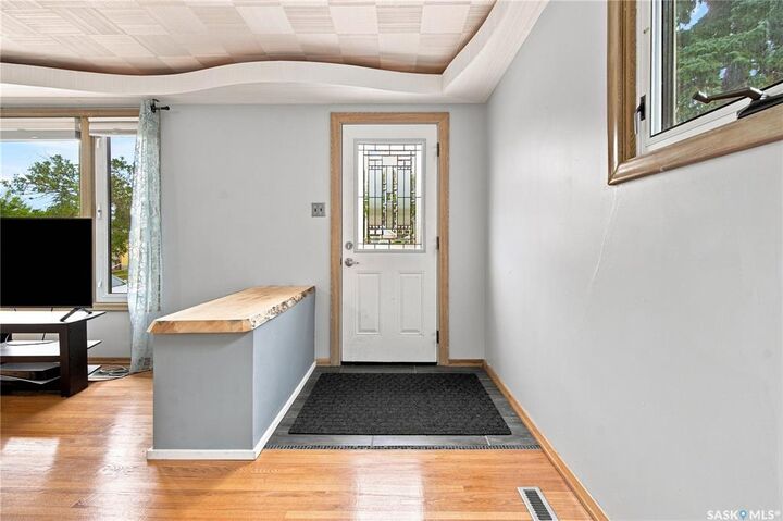 Property Photo:  2474 Elliott Street  SK S4N 3M3 