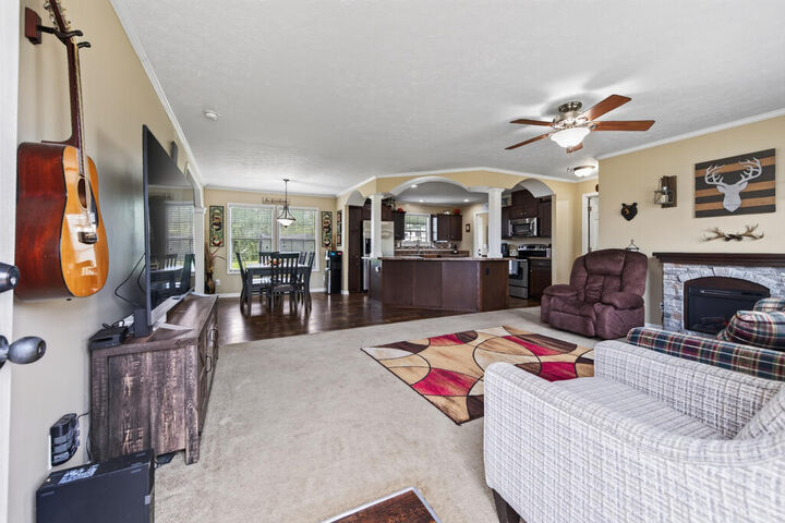 Property Photo: 5447 Vaughan Ave VA 24084