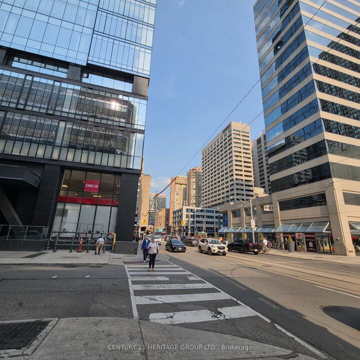 Property Photo: 488 University Avenue 3005 ON M5G 0C1