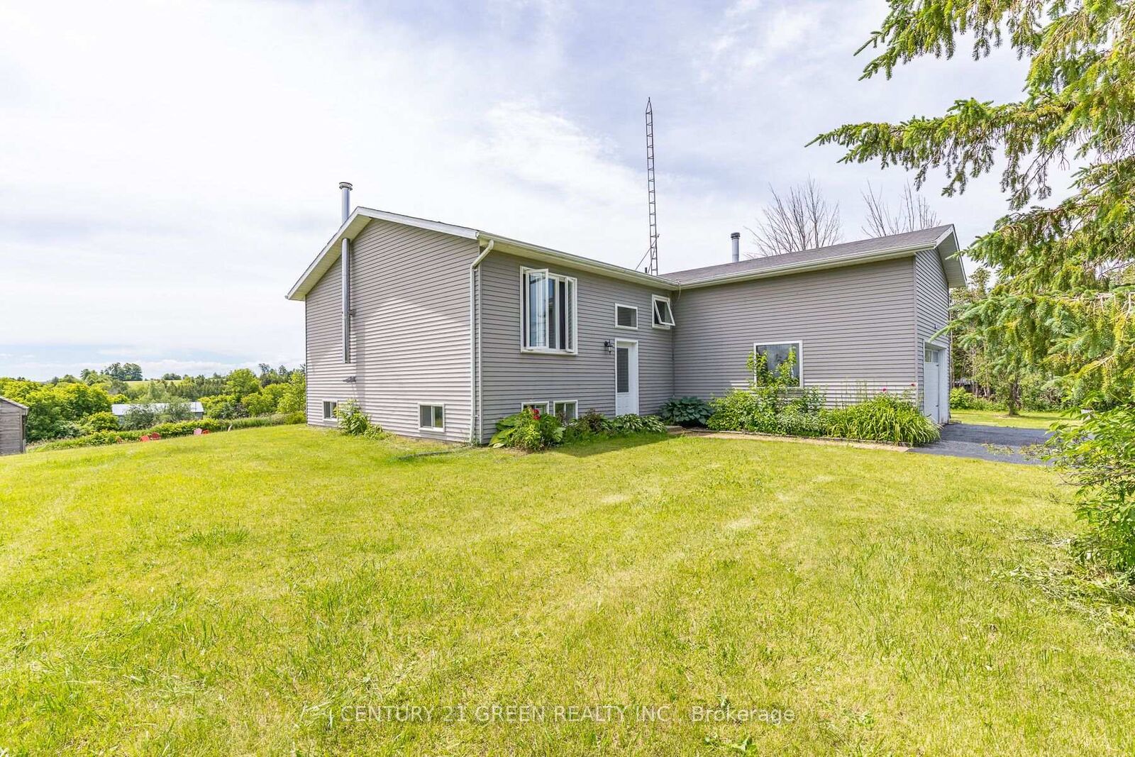 Property Photo: 7265 Old Homestead Road ON L0E 1N0