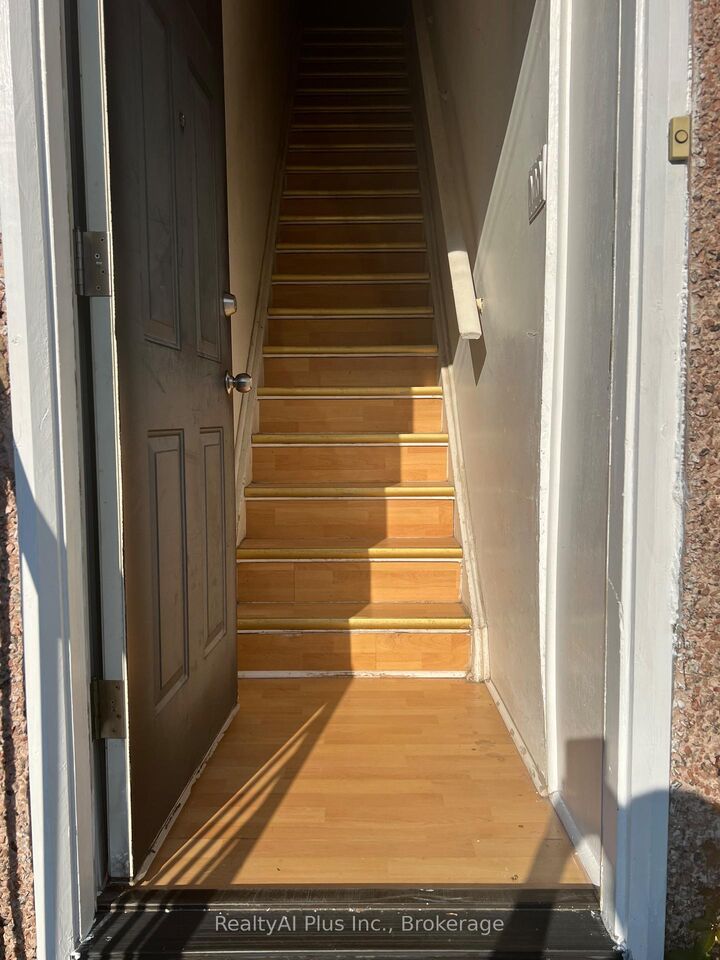 Property Photo: 1569A Kingston Road ON M1N 1R9