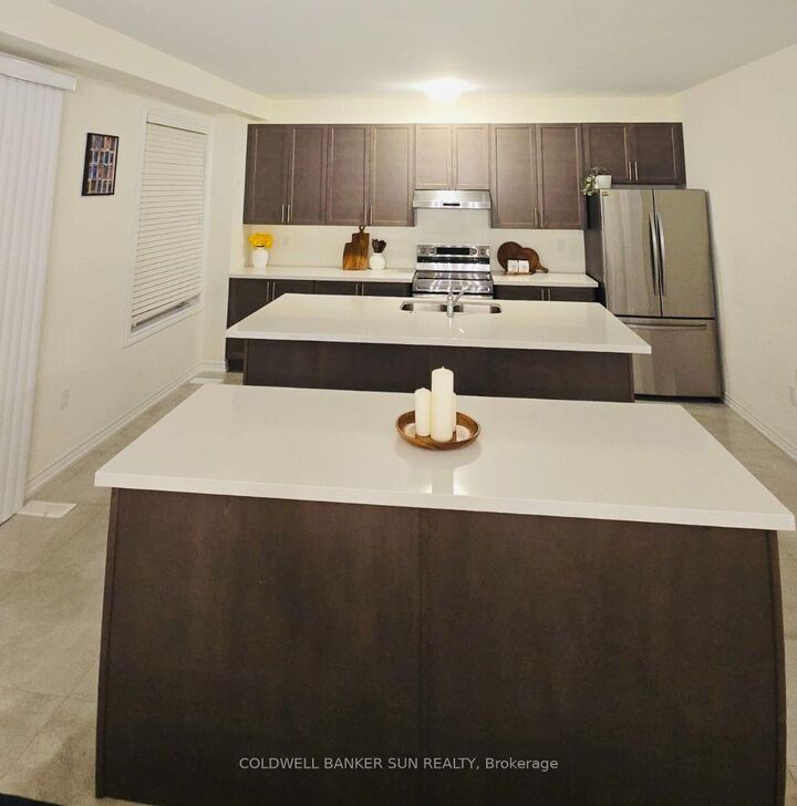 Property Photo: 36 Bavenden Crescent ON L6X 5S3