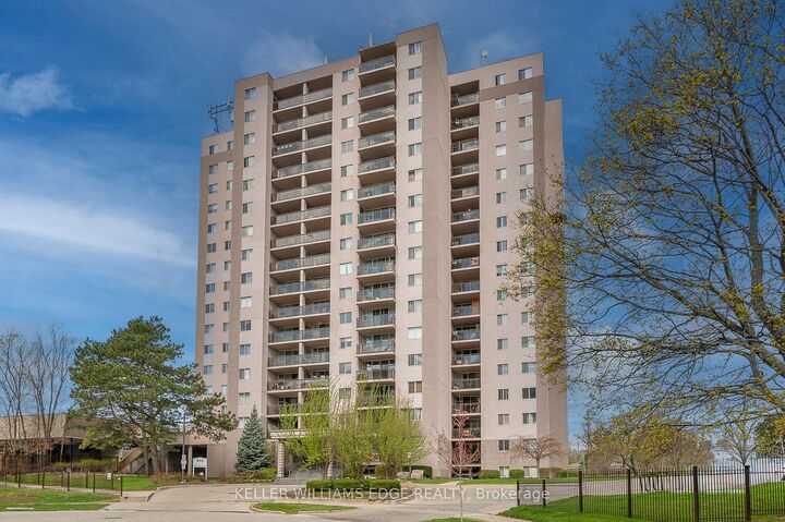 Property Photo: 975 Warwick Court 708 ON L7T 3Z7