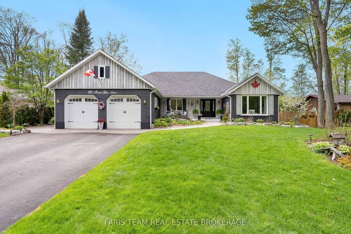 Property Photo: 135 Forest Glen Drive ON P1P 1A1