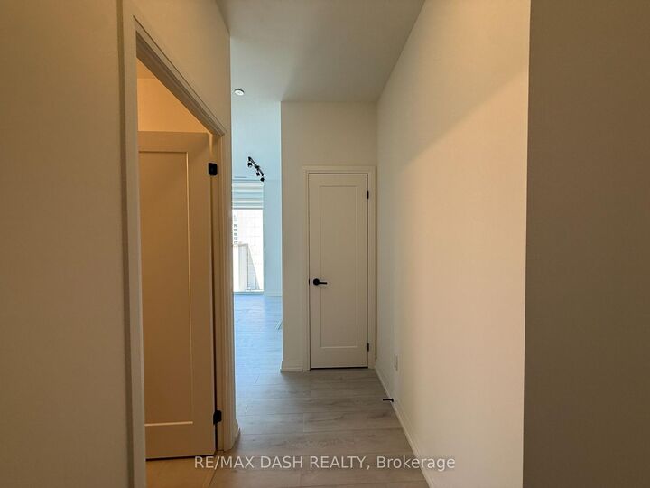 Property Photo:  280 Dundas Street W 901  ON M5T 0E3 