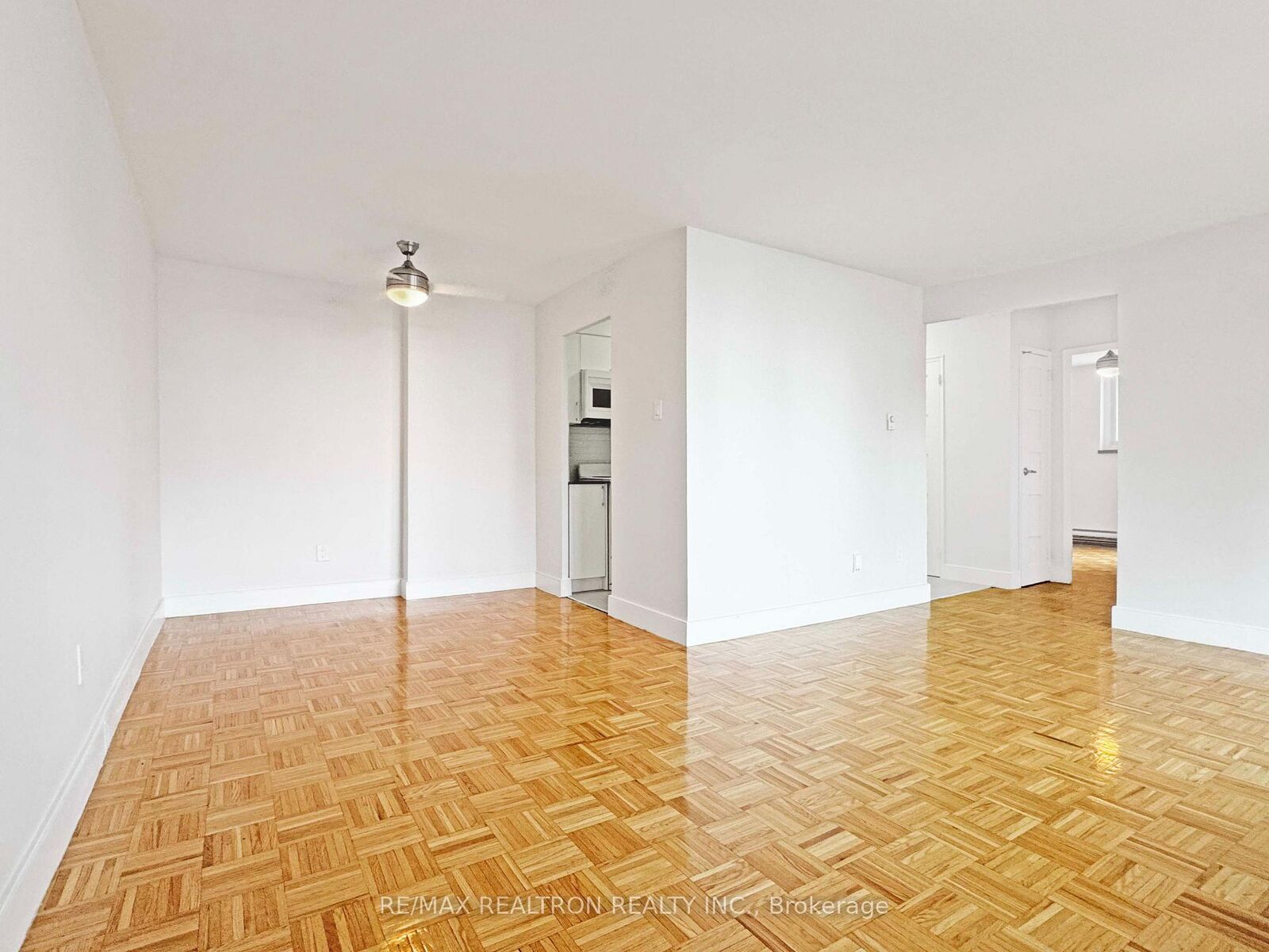Property Photo:  55 Isabella Street 705  ON M4Y 1M8 