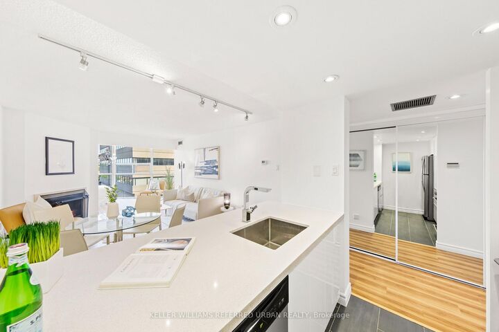 Property Photo: 725 King Street W 1003 ON M5V 2W9