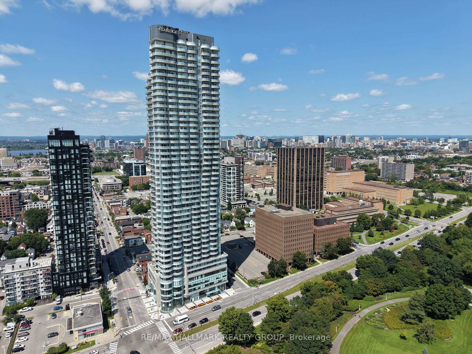Property Photo:  805 Carling Avenue 709  ON K1S 5W9 