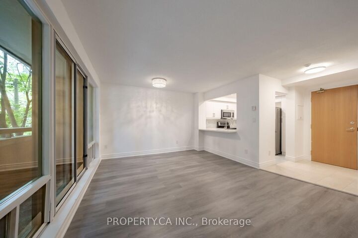 Property Photo:  99 Hayden Street N  ON M4Y 3B4 