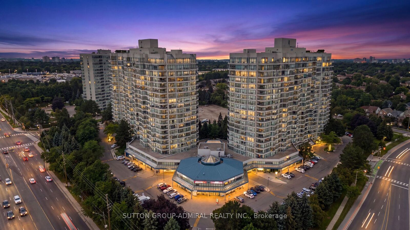 Property Photo:  7300 Yonge Street 1801  ON L4J 7Y5 