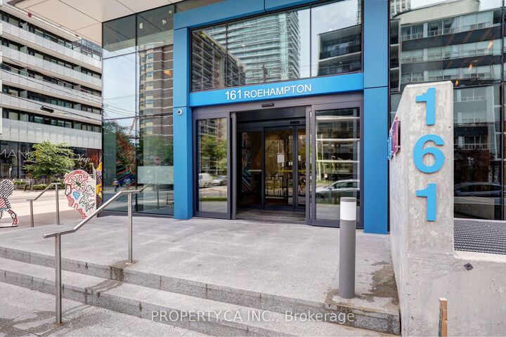 Property Photo:  161 Roehampton Avenue 3004  ON M4P 0C8 