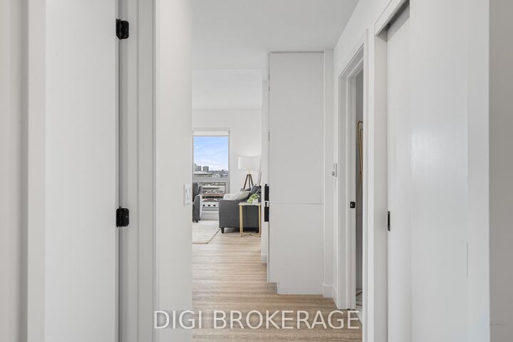 Property Photo:  1240 Cummings Avenue 1206  ON K1J 0E3 