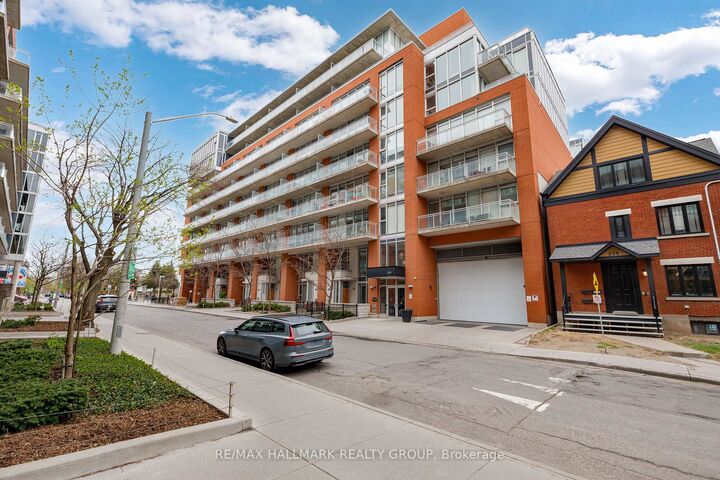 Property Photo:  349 McLeod Street 632  ON K2P 0S1 