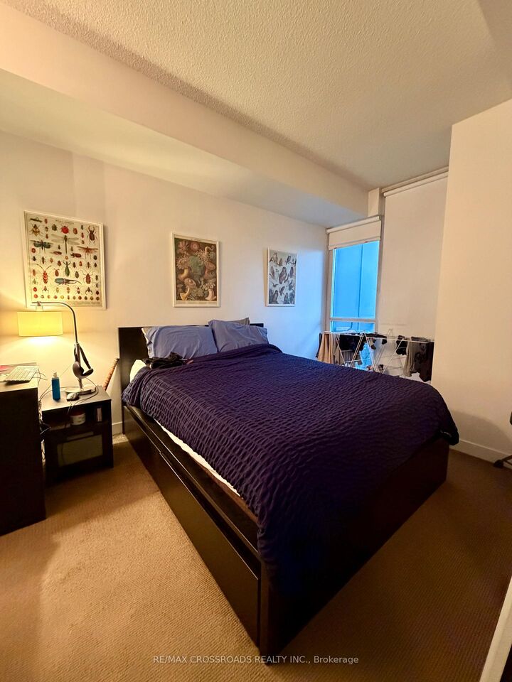 Property Photo:  38 Dan Leckie Way 519  ON M5V 2V6 