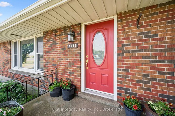 Property Photo: 1065 Erie Street ON N5A 6S4