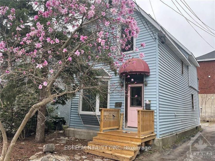 38 Adelaide Street — photo 1