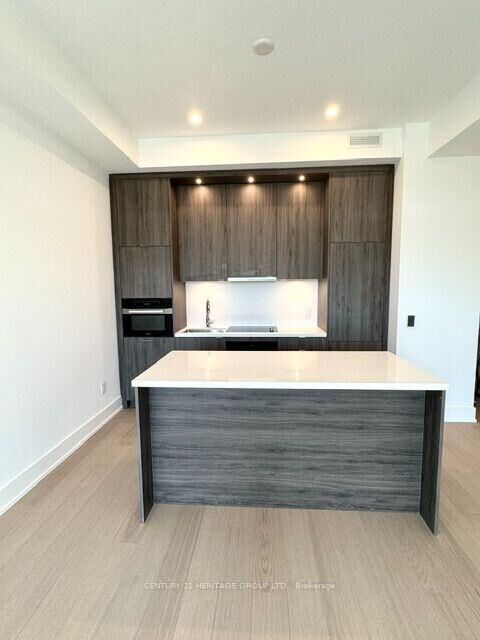 Property Photo:  397 Royal Orchard Boulevard 302  ON L3T 0H3 