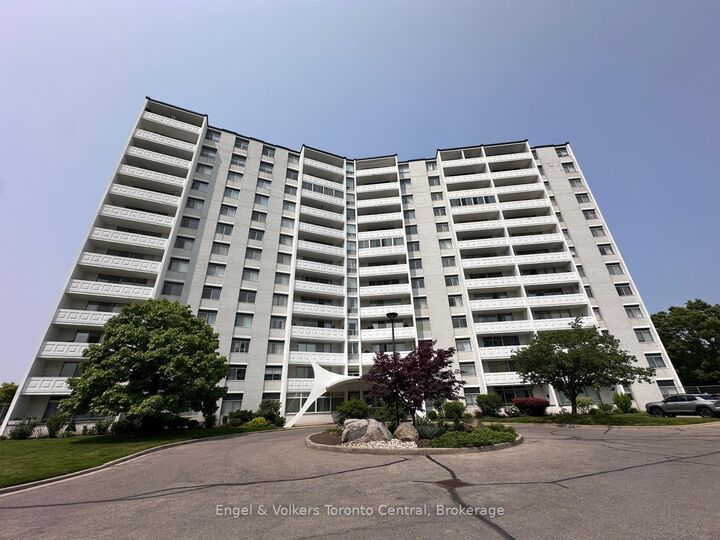 15 Towering Heights Boulevard 502 — photo 1