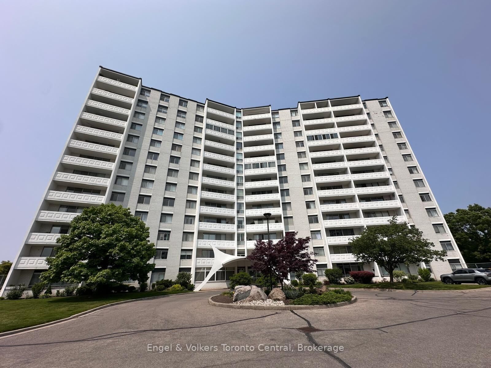 Property Photo: 15 Towering Heights Boulevard 502 ON L2T 3G7