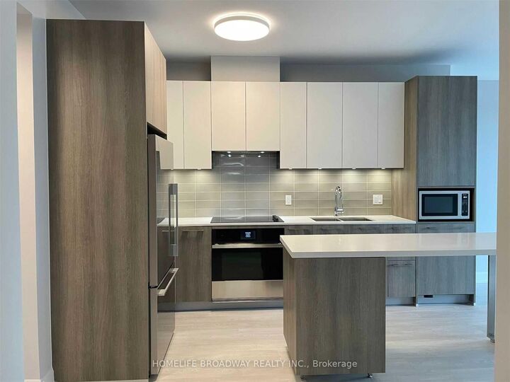 Property Photo: 38 Water Walk Drive 802 ON L3R 6M8