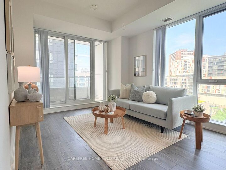 225 Sumach Street 711 — photo 1