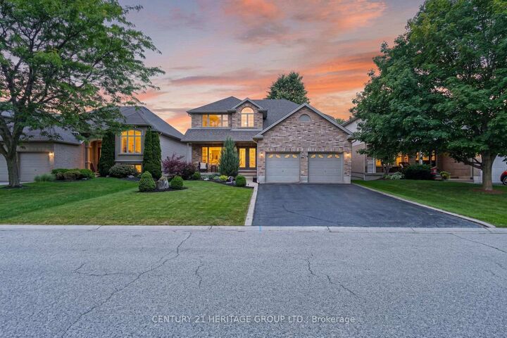 Property Photo: 224 Dundas Street W ON N3L 4H2