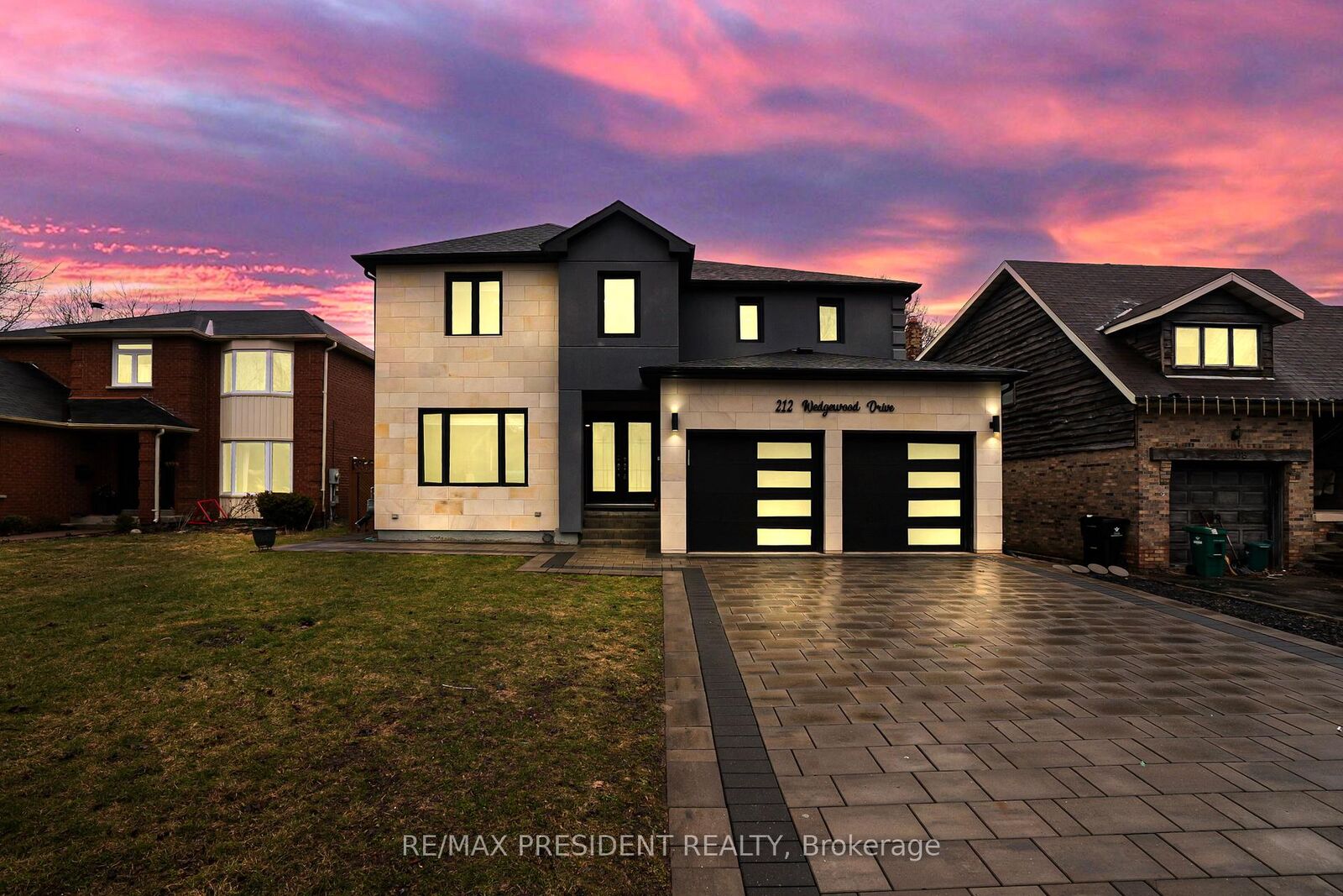Property Photo: 212 Wedgewood Drive ON N1S 4P8