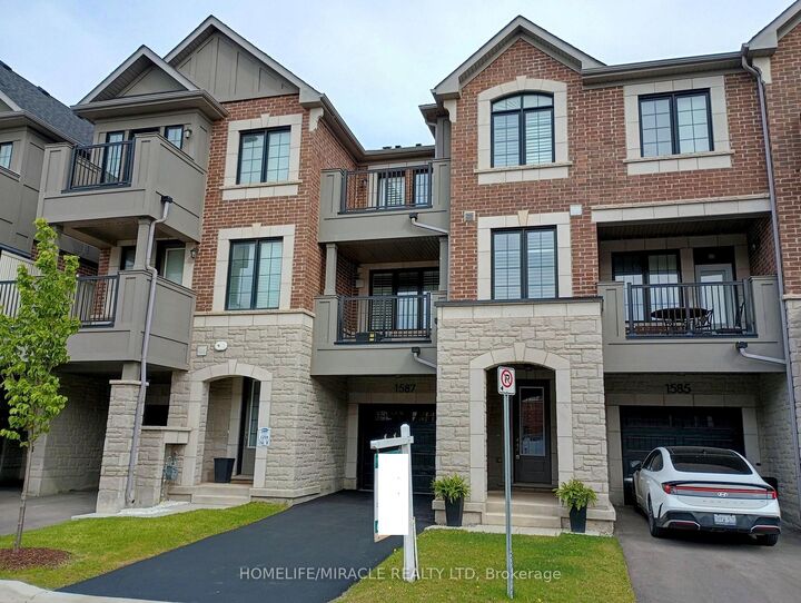 Property Photo: 1587 Moira Crescent ON L9E 1X8