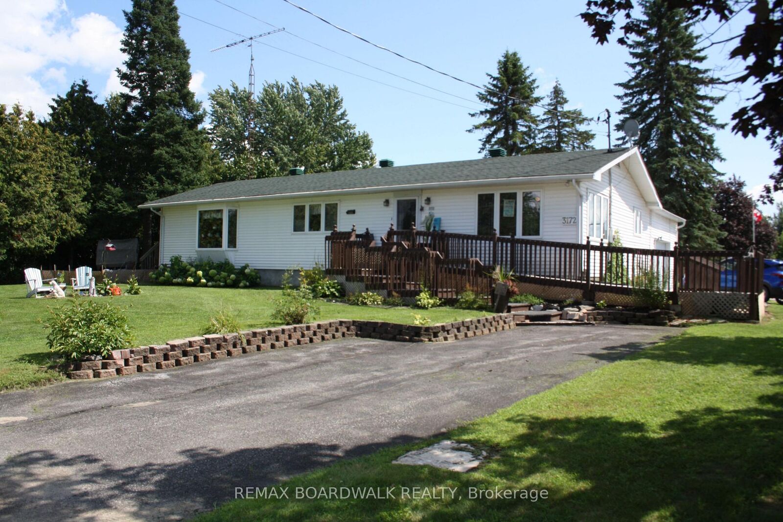 Property Photo: 3172 Rue Principale Street ON K0A 3K0