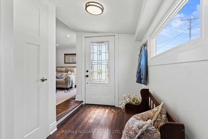 Property Photo:  17 Humboldt Parkway  ON L3K 2H1 
