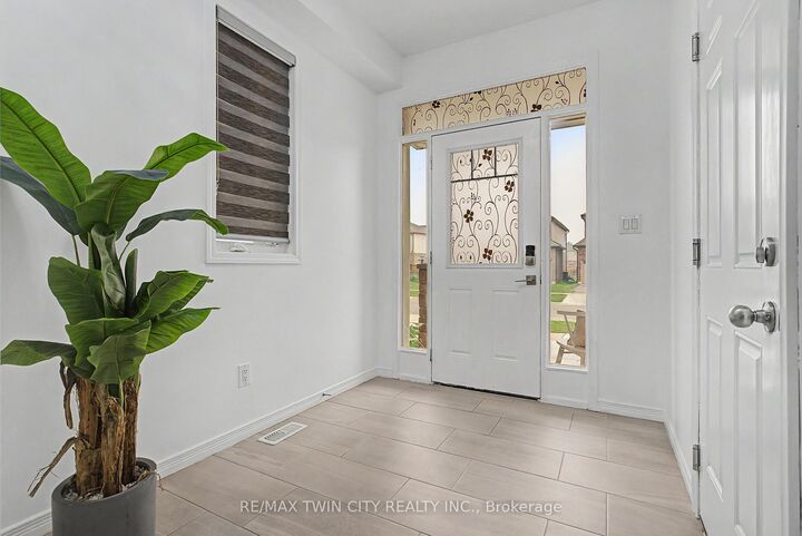 Property Photo: 79 Beauchamp Drive ON N1S 0B9