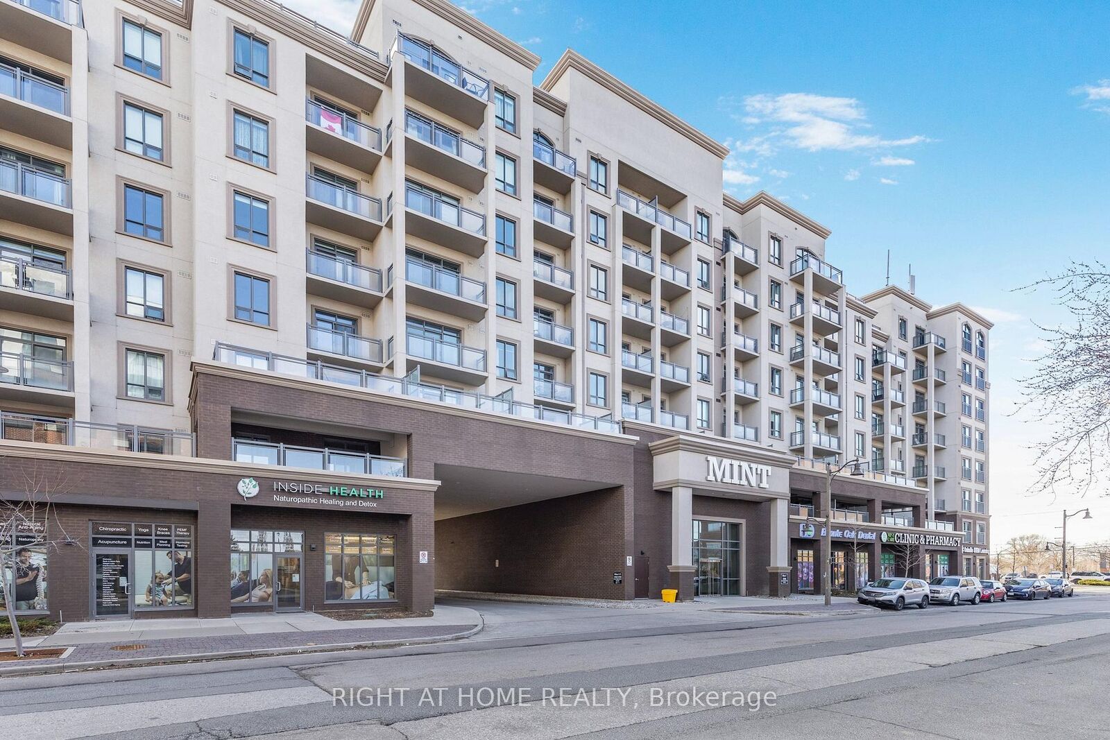 Property Photo: 2486 Old Bronte Road 423 ON L6M 4J2