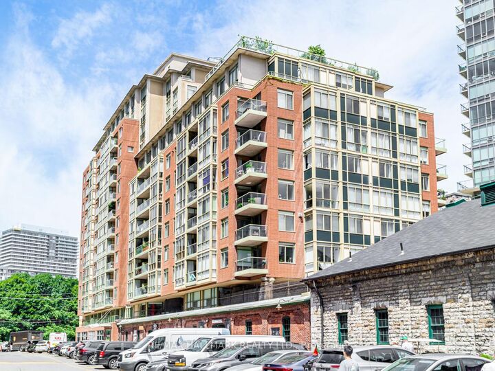 39 Parliament Street 1102 — photo 1