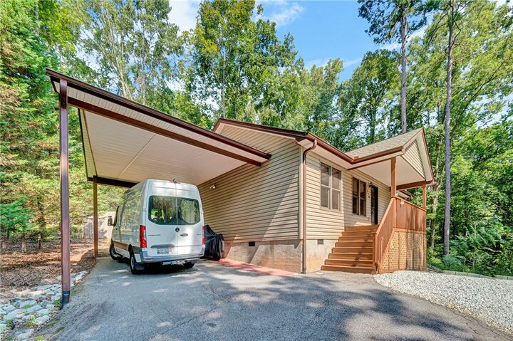 Property Photo: 114 Summersweet Lane SC 29672