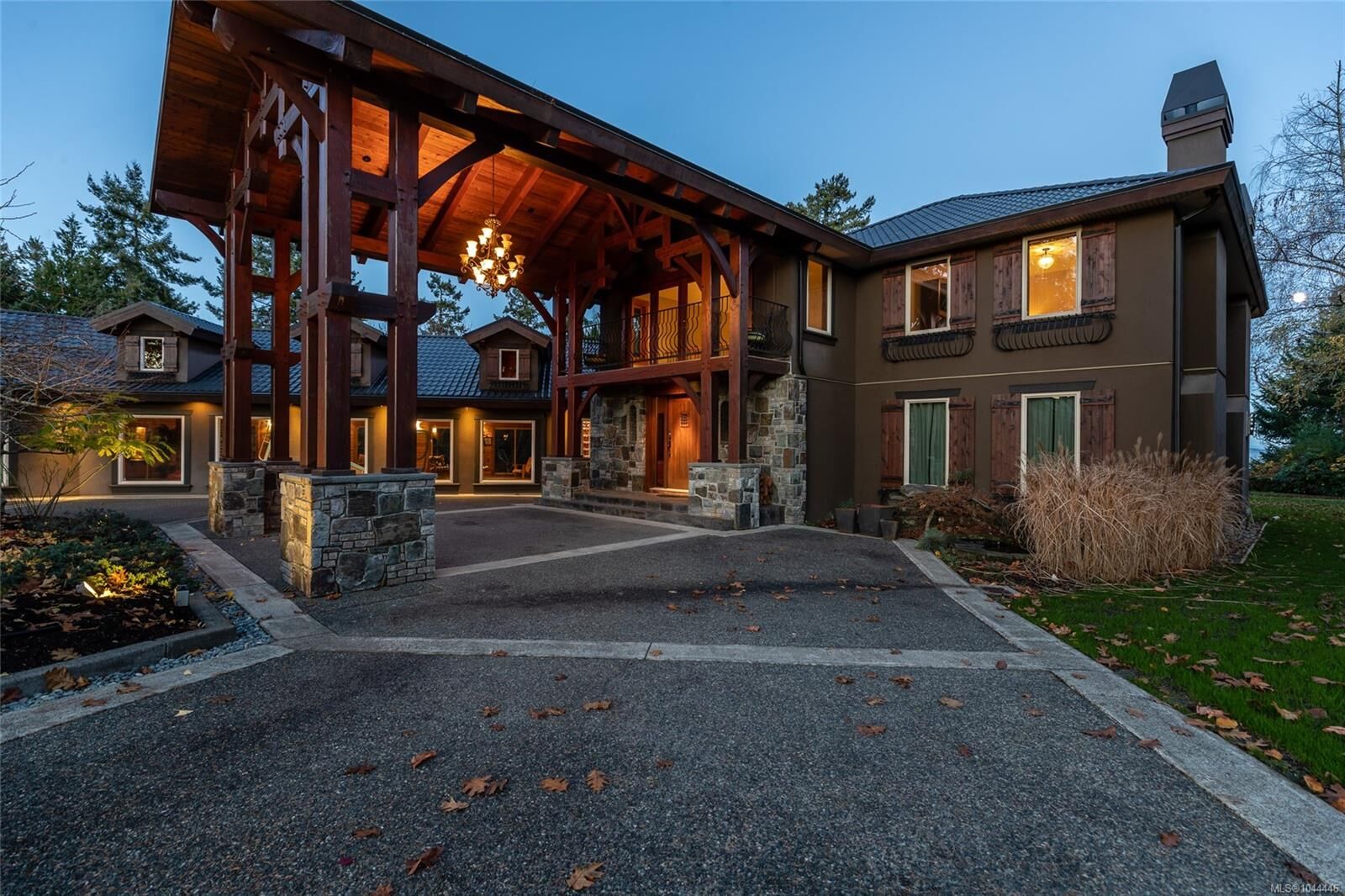 Property Photo: 511 Soriel Rd BC V9P 1A4