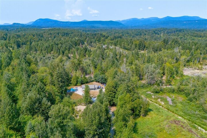 Property Photo: 4005 Rowe Rd BC V9L 6T1