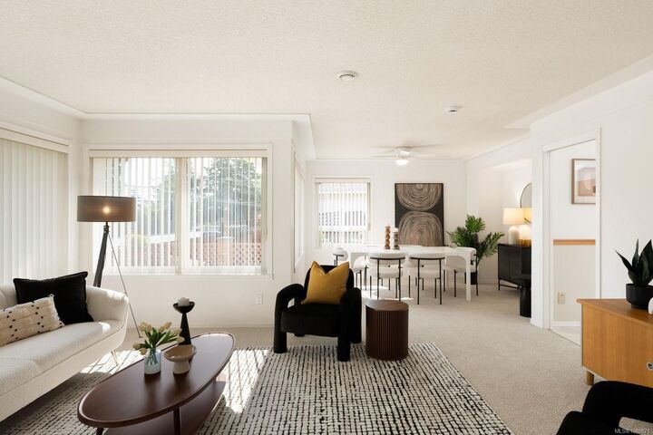 Property Photo:  7436 East Saanich Rd  BC V8M 1W2 