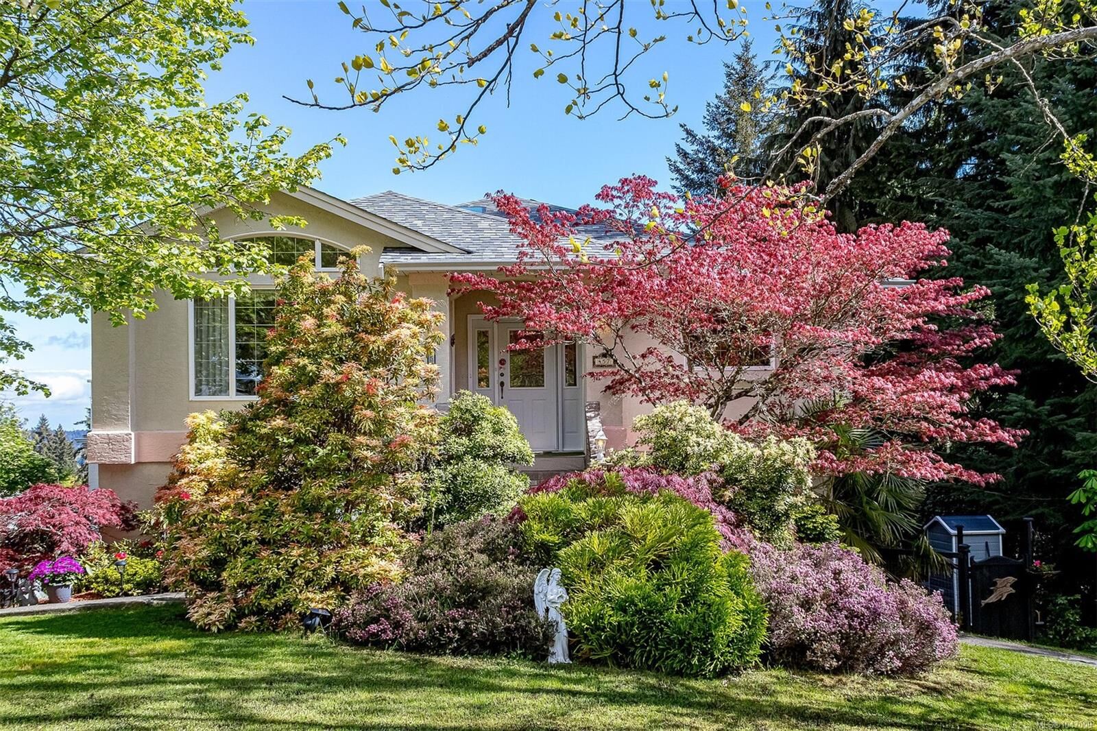 Property Photo: 457 Thetis Dr BC V9G 1V9