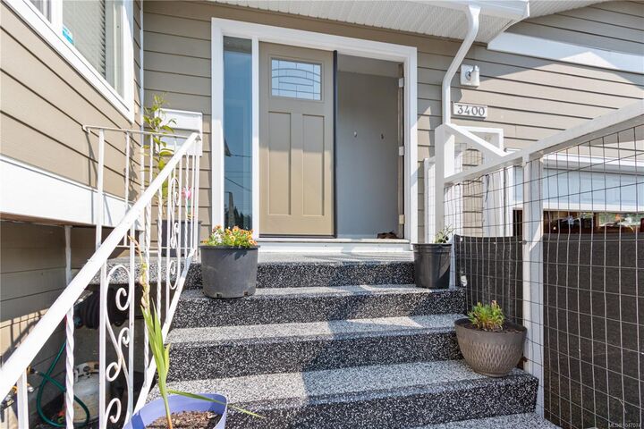 Property Photo: 3400 Departure Bay Rd BC V9T 1B8