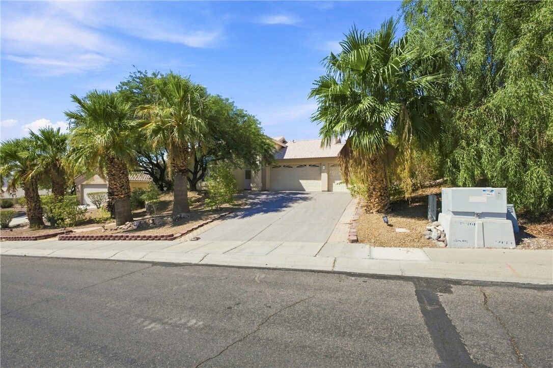 Property Photo:  2071 Jo Ann Avenue  AZ 86442 