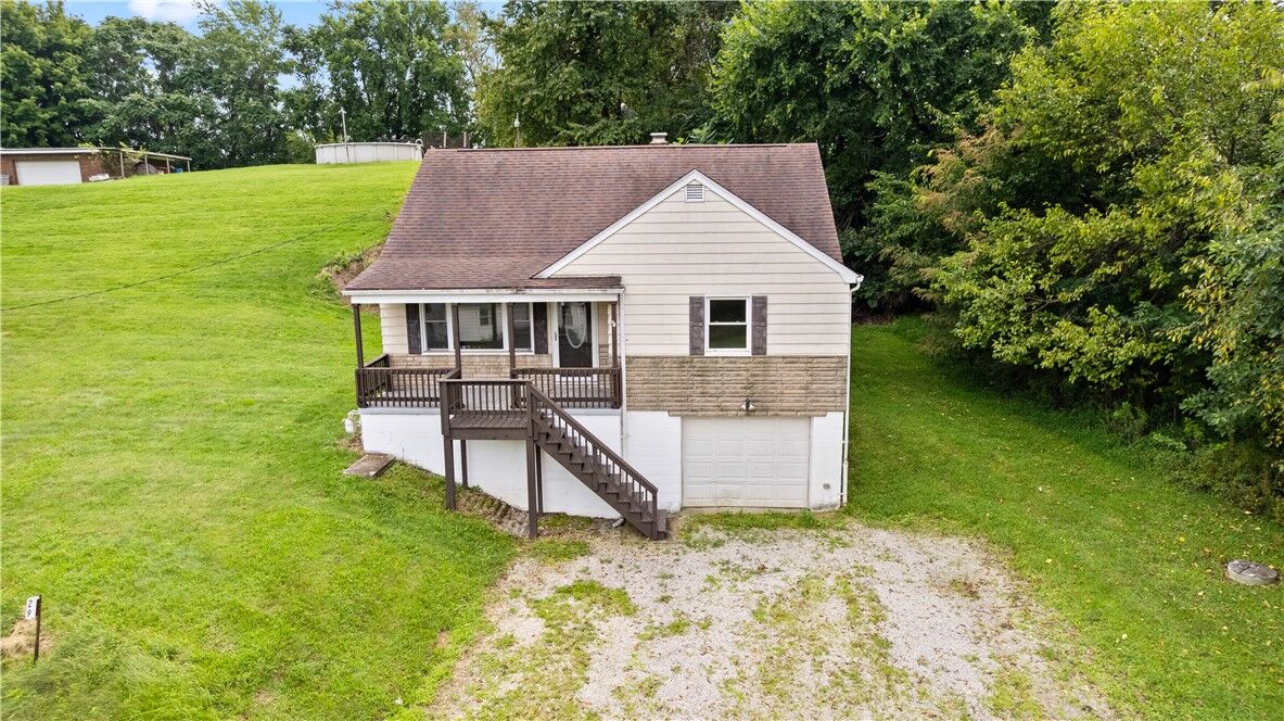 Property Photo:  29 Devil's Den Road  PA 15021 
