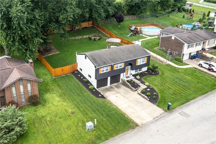 Property Photo:  36 Concord Dr  PA 15642 