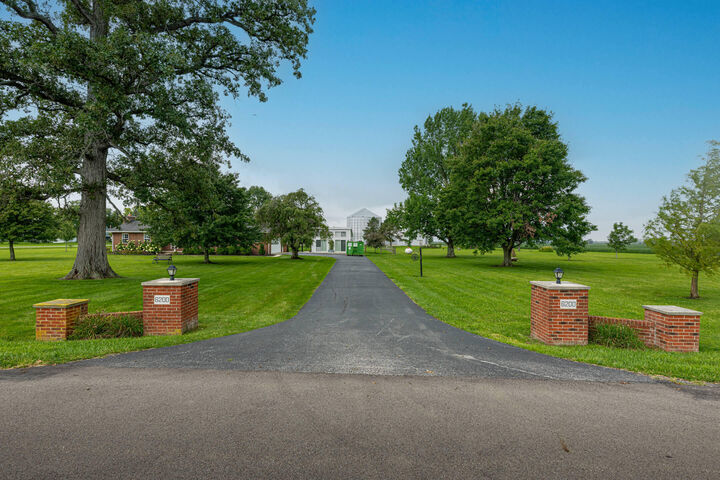 Property Photo:  6200 Junk Road  OH 43143 