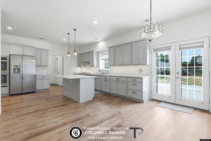 Property Photo:  324 S 5th Avenue  WY 82604 