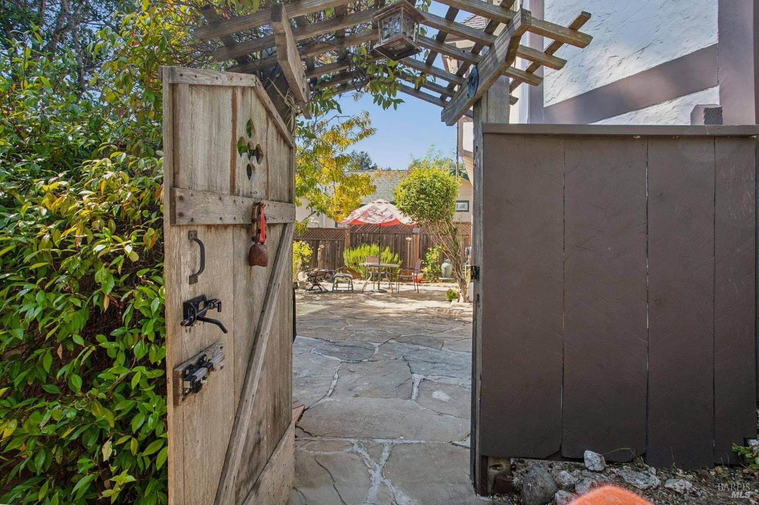 Property Photo:  26 Circle Avenue  CA 94941 