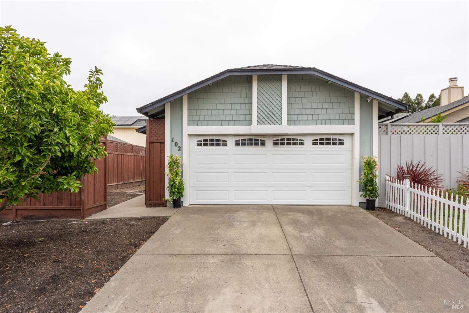 Property Photo:  102 Pinewood Court  CA 94931 